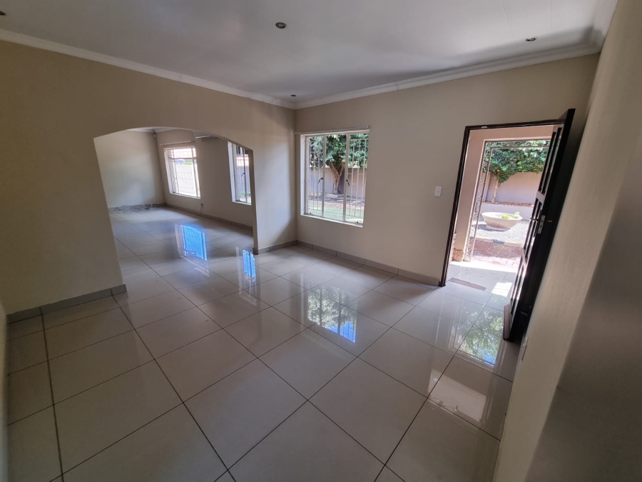 3 Bedroom Property for Sale in Waterval East North West